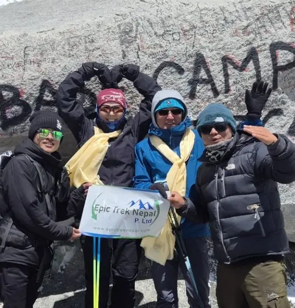 Everet Base Camp Trek Banner