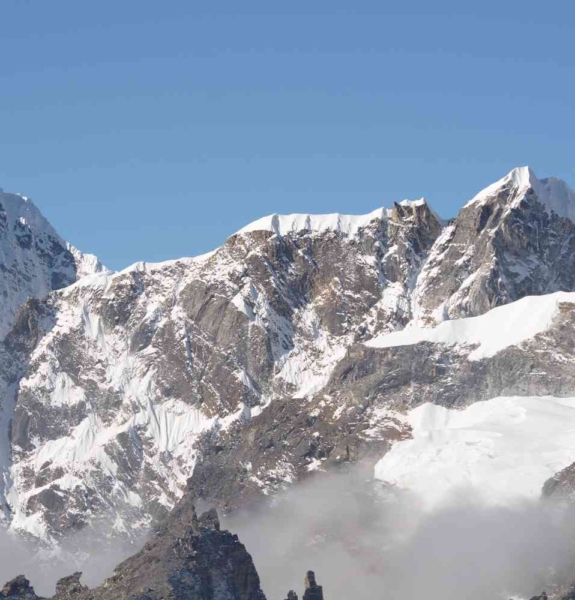 로부체 이스트 피크