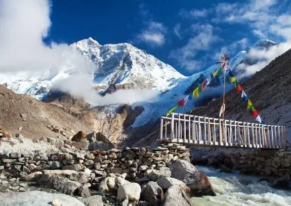 Makalu Base Camp Trek