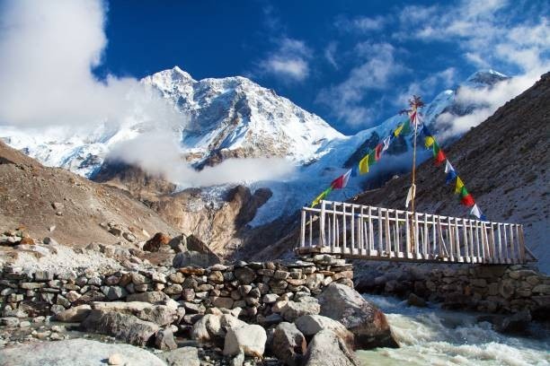 Makalu Trekking Region