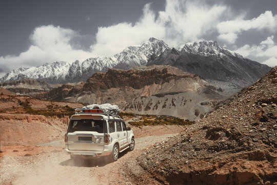 Upper Mustang Jeep Tour