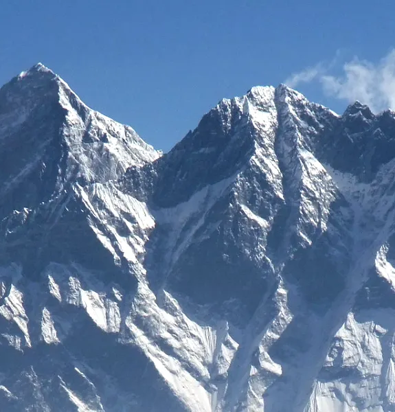 메라 피크 등반