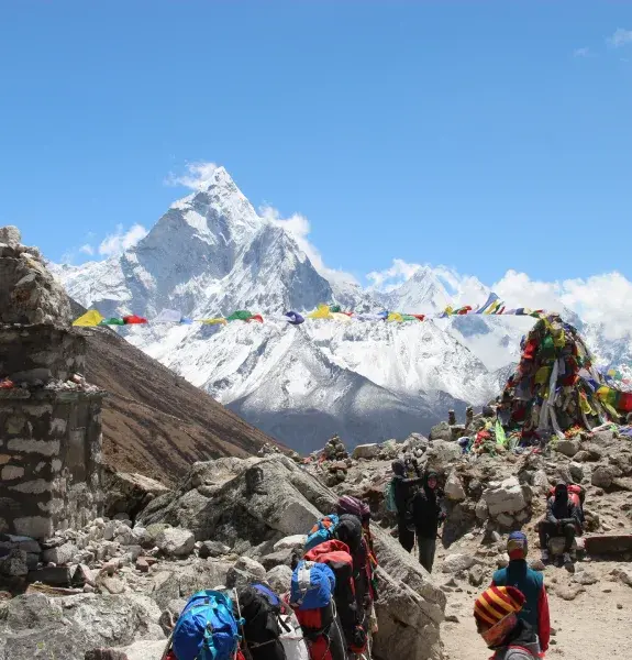 Reditus Helicopteri in Itinere ad Castrorum Basium Everesti