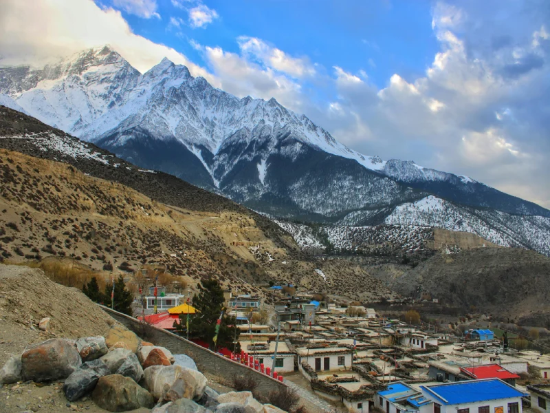 Best Season for Mustang Trek