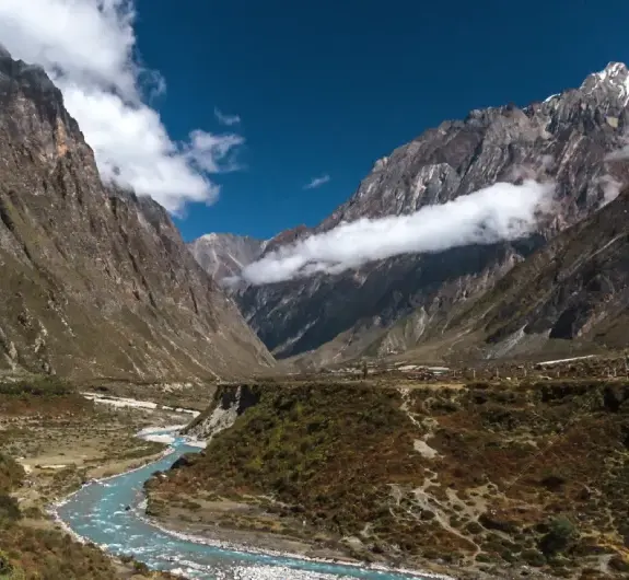 Manaslu tsum Valley Trek