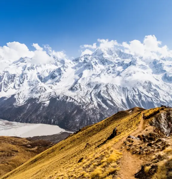 Kyanjin Ri Trek